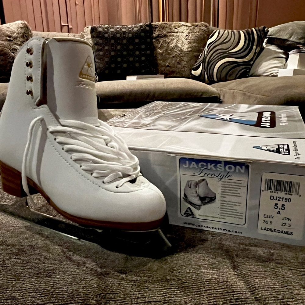 Jackson Ultima Freestyle Skates Brand New In Box
